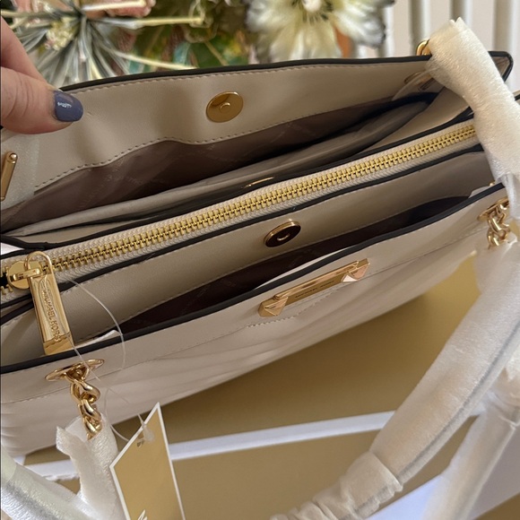 Michael Kors Whitney Large Shoulder Tote Gold Hardware 13x10 - Picture 7 of 9